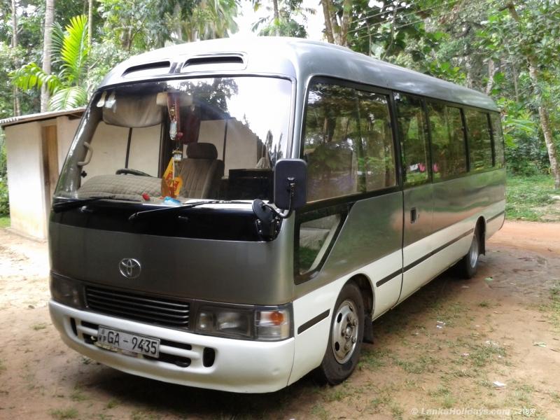 Sri Lanka Holidays TOYOTA COASTER FOR HIRE...........
