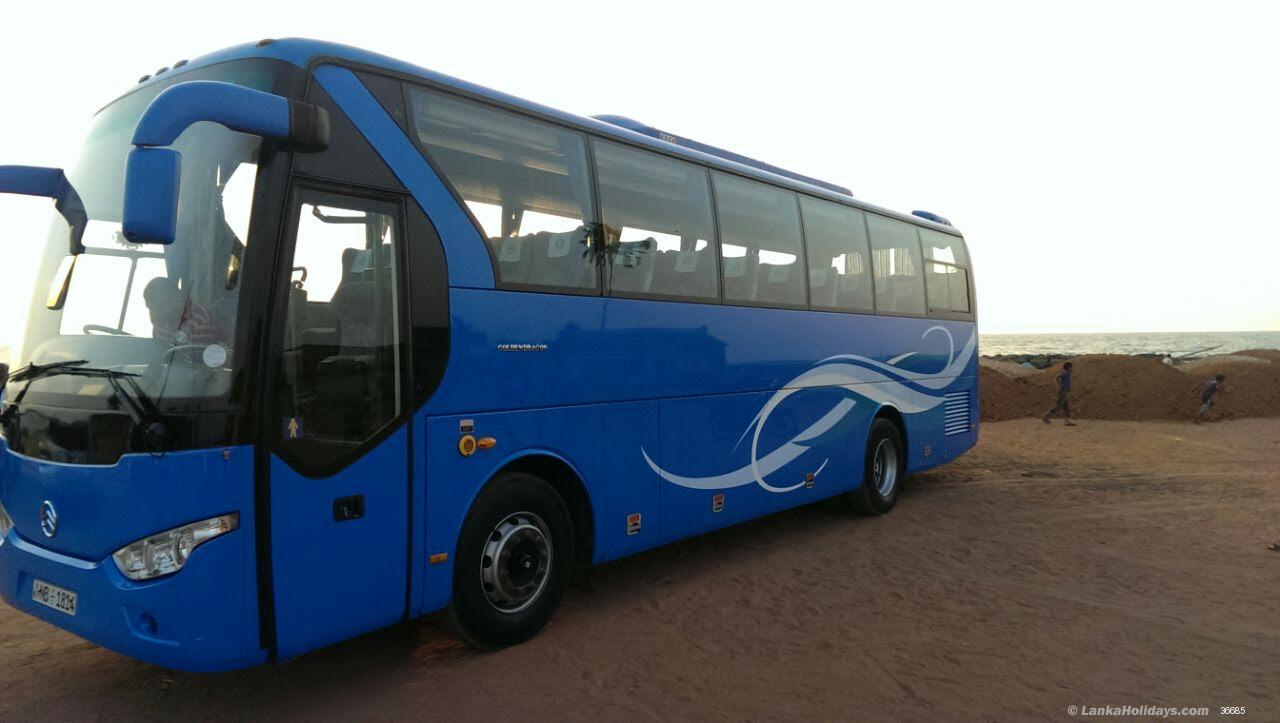 Sri Lanka Bus/Coach Rentals/Hire 45 seater Luxury coach for hire with