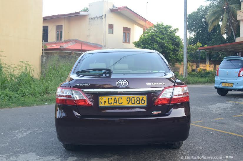 REd Car for wedding hires Nittabuwa