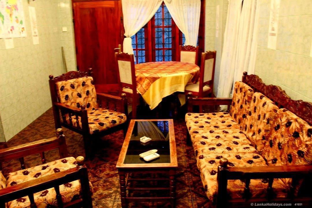 Hikkaduwa House