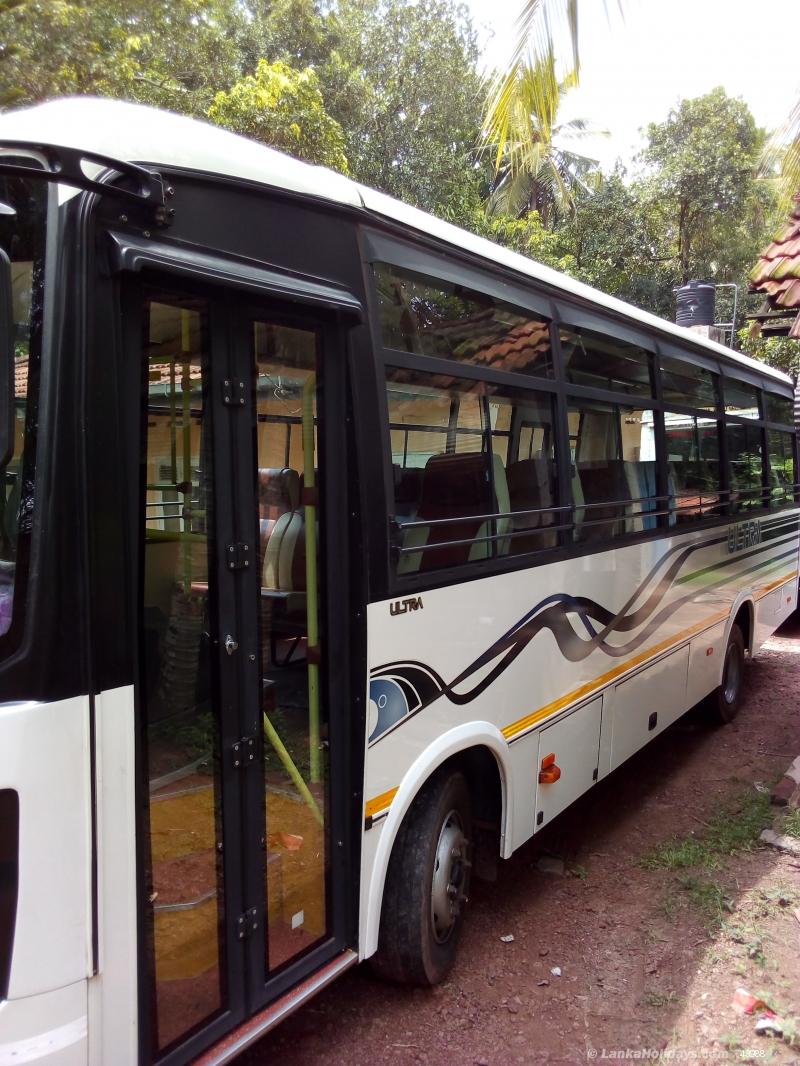 Gampaha Bus/Coach