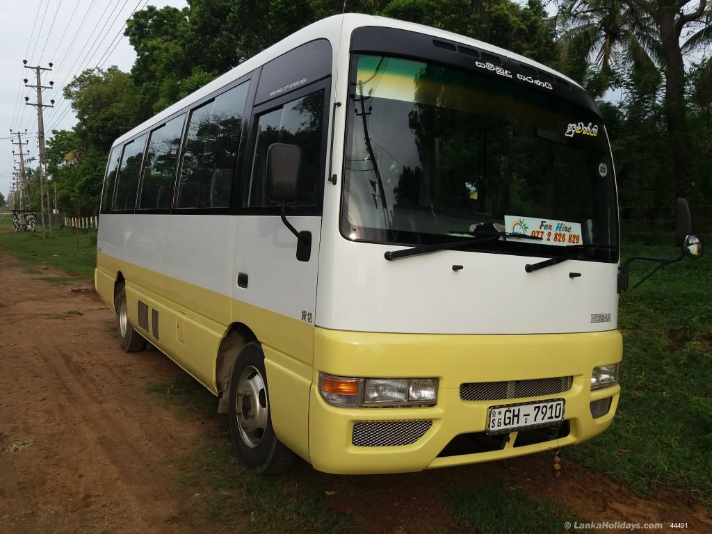 Embilipitiya Bus/Coach