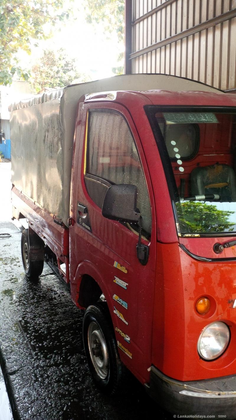 Slaveisland Lorry