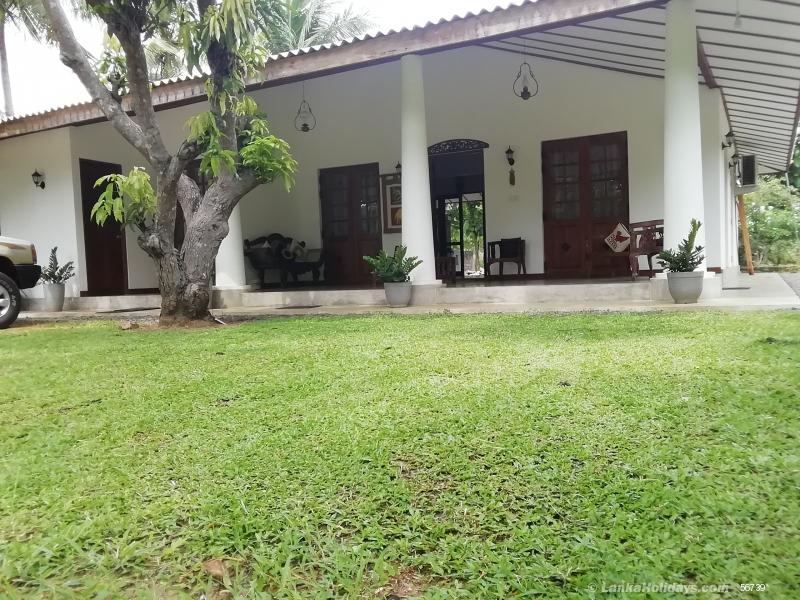 Sigiriya Villa