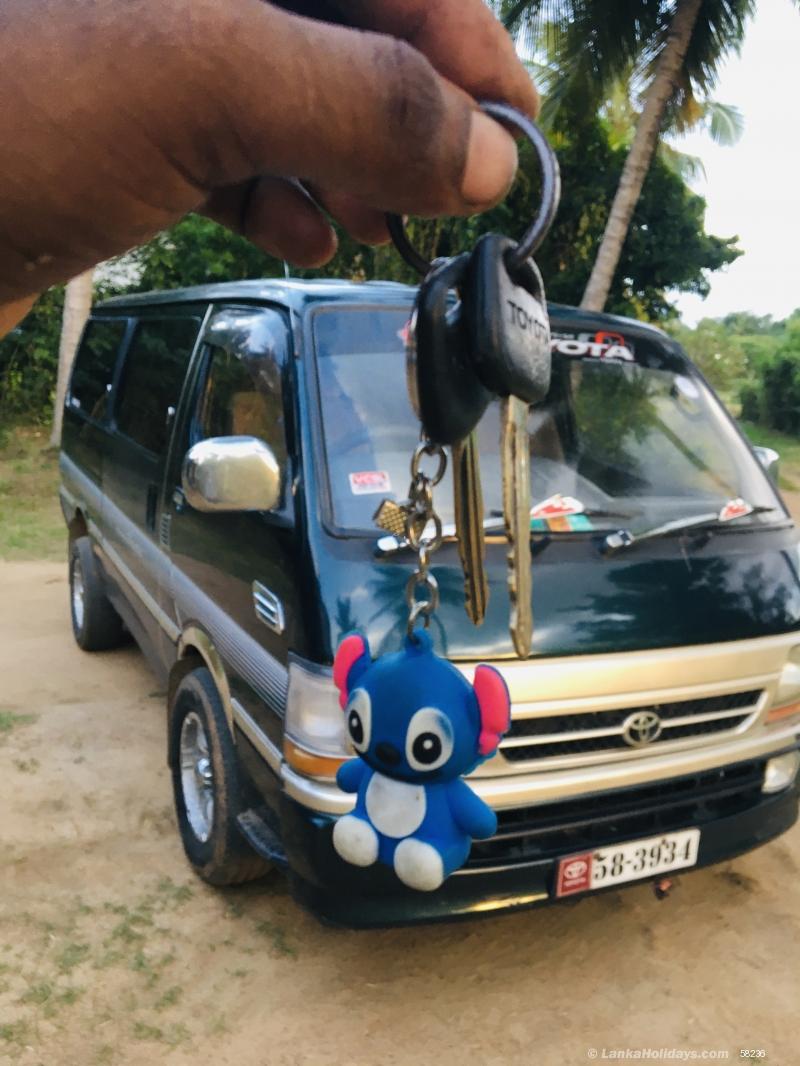 Kurungala IMESH123WEERASINGHEimesh123weerasinghe Van