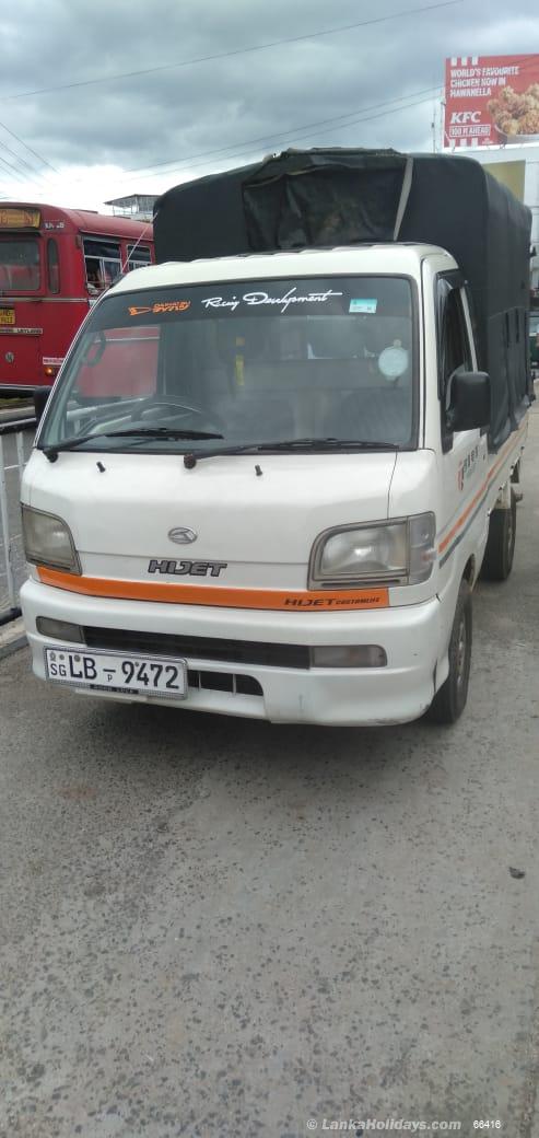 Nuwara Eliya Lorry