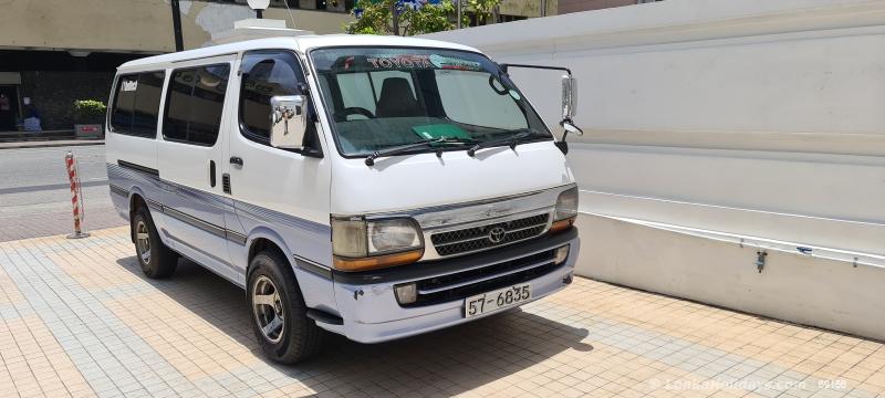 Moratuwa Van