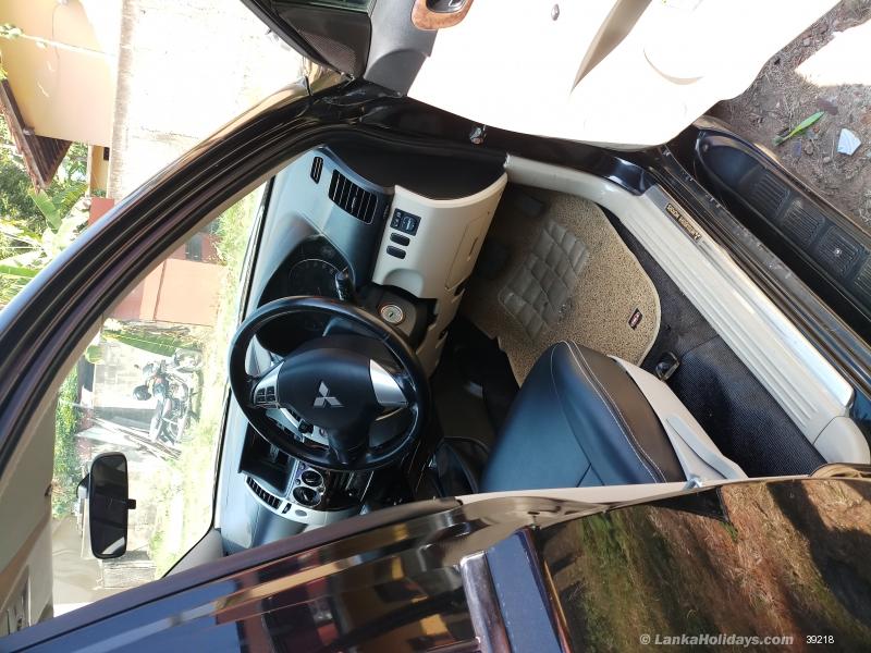 Sri Lanka holiday Jeep hire
