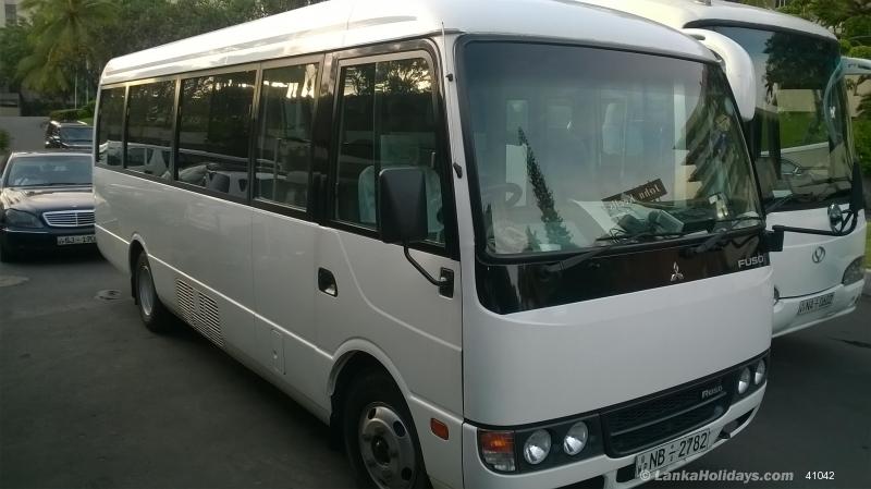 Sri Lanka holiday Bus/Coach hire