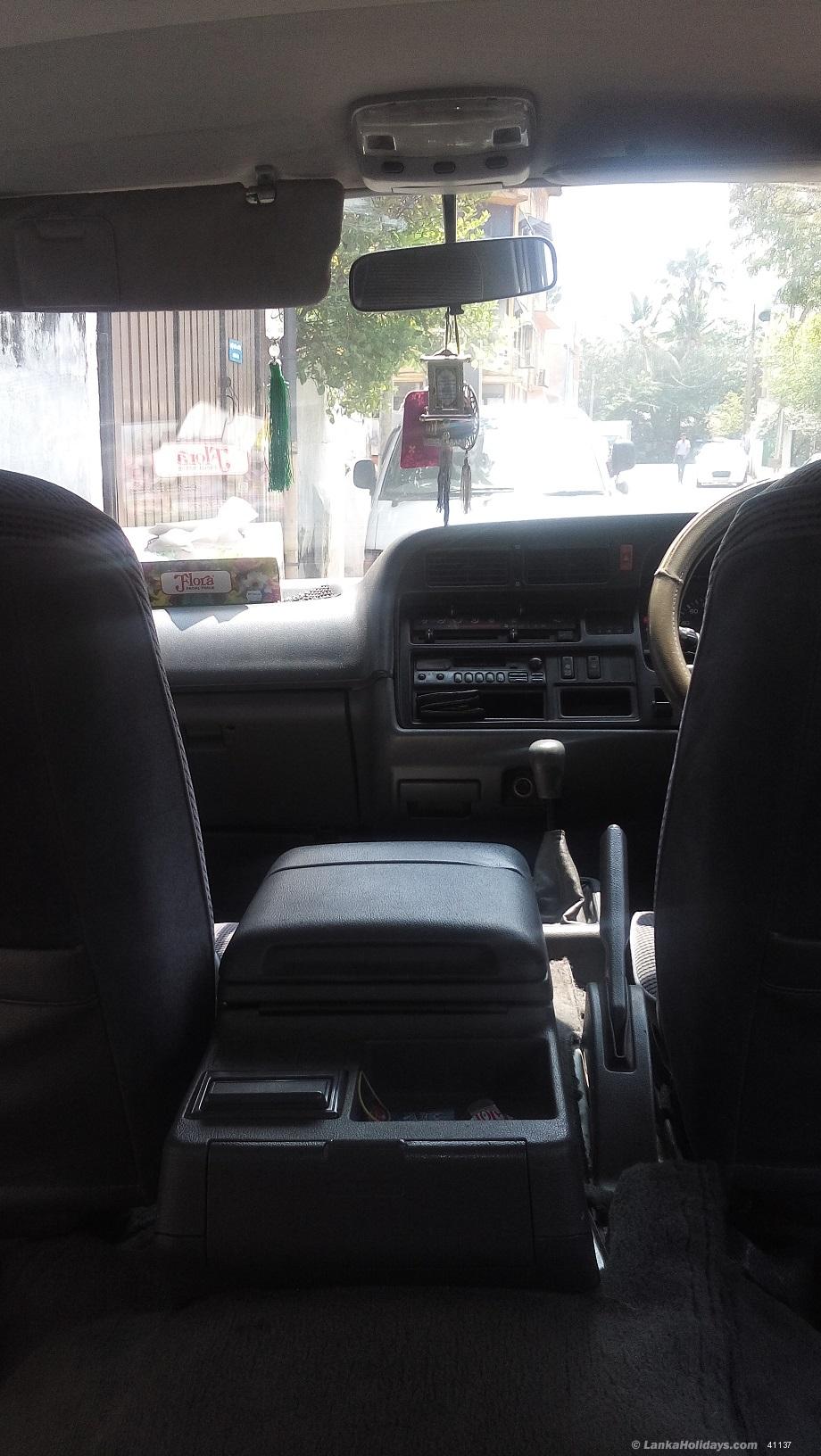 Sri Lanka holiday Van hire