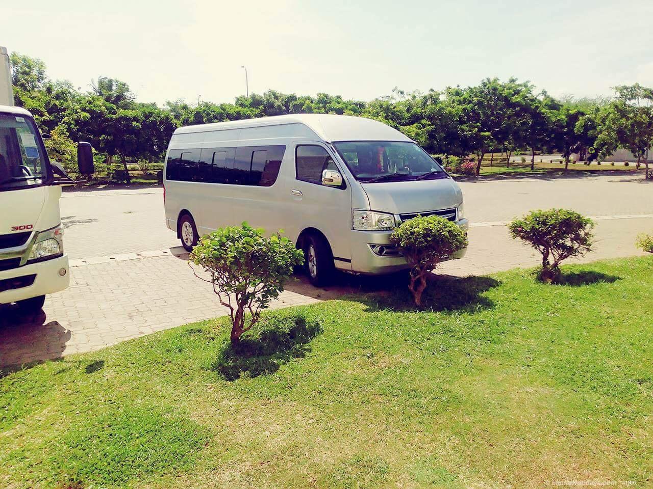 Sri Lanka holiday Van hire