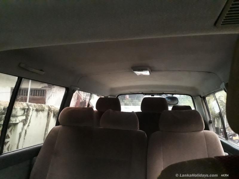 Sri Lanka holiday Van hire