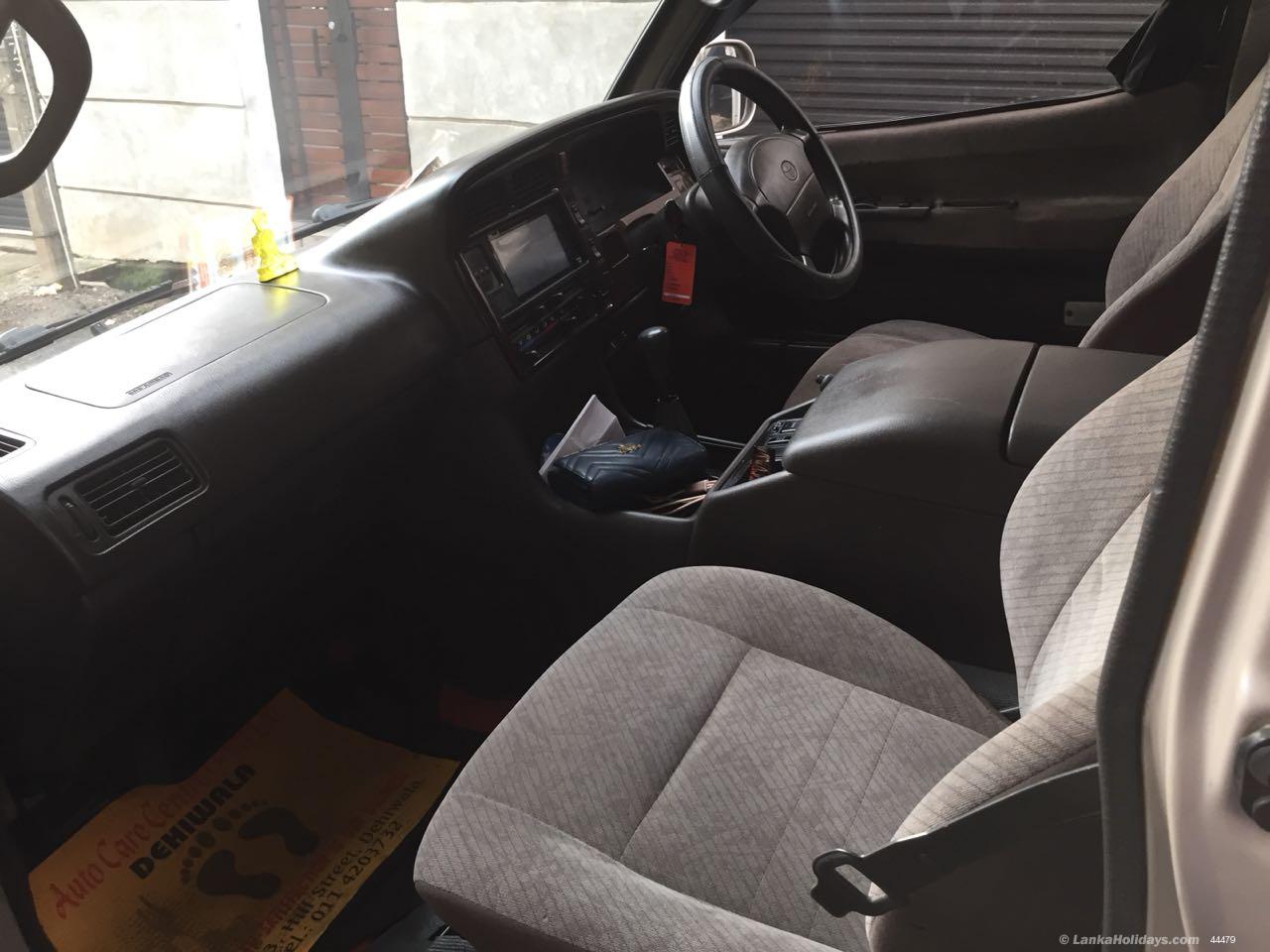 Sri Lanka holiday Van hire