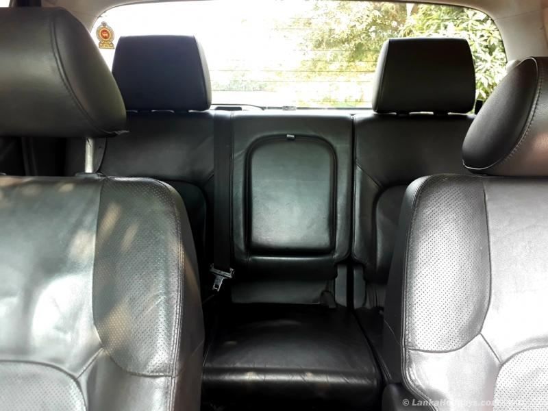 Sri Lanka holiday Jeep hire