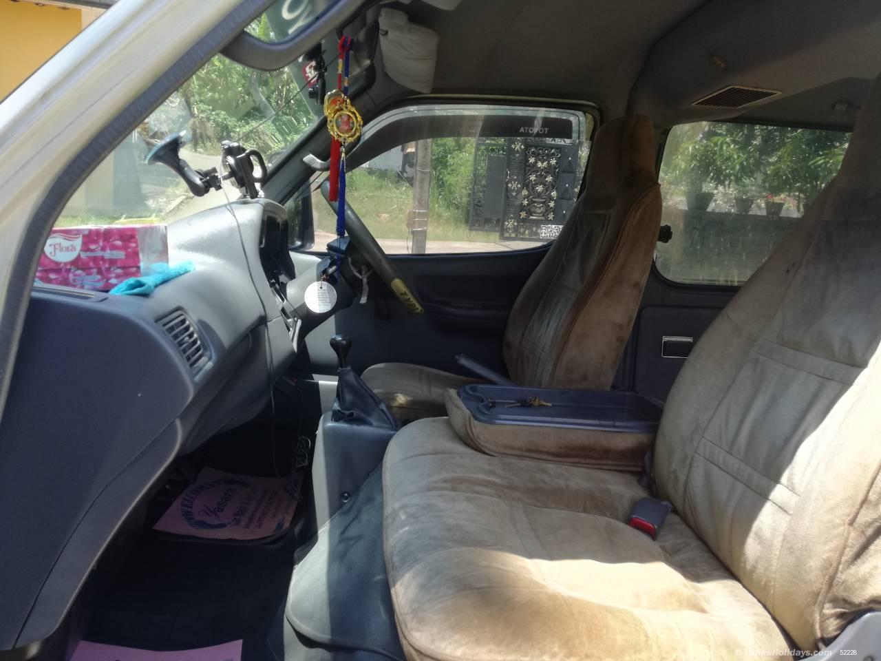 Sri Lanka holiday Van hire