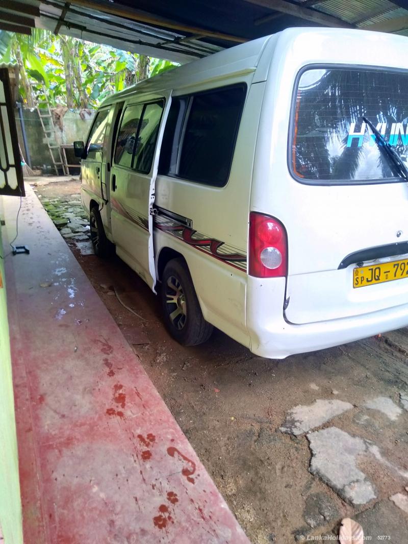 Sri Lanka holiday Van hire