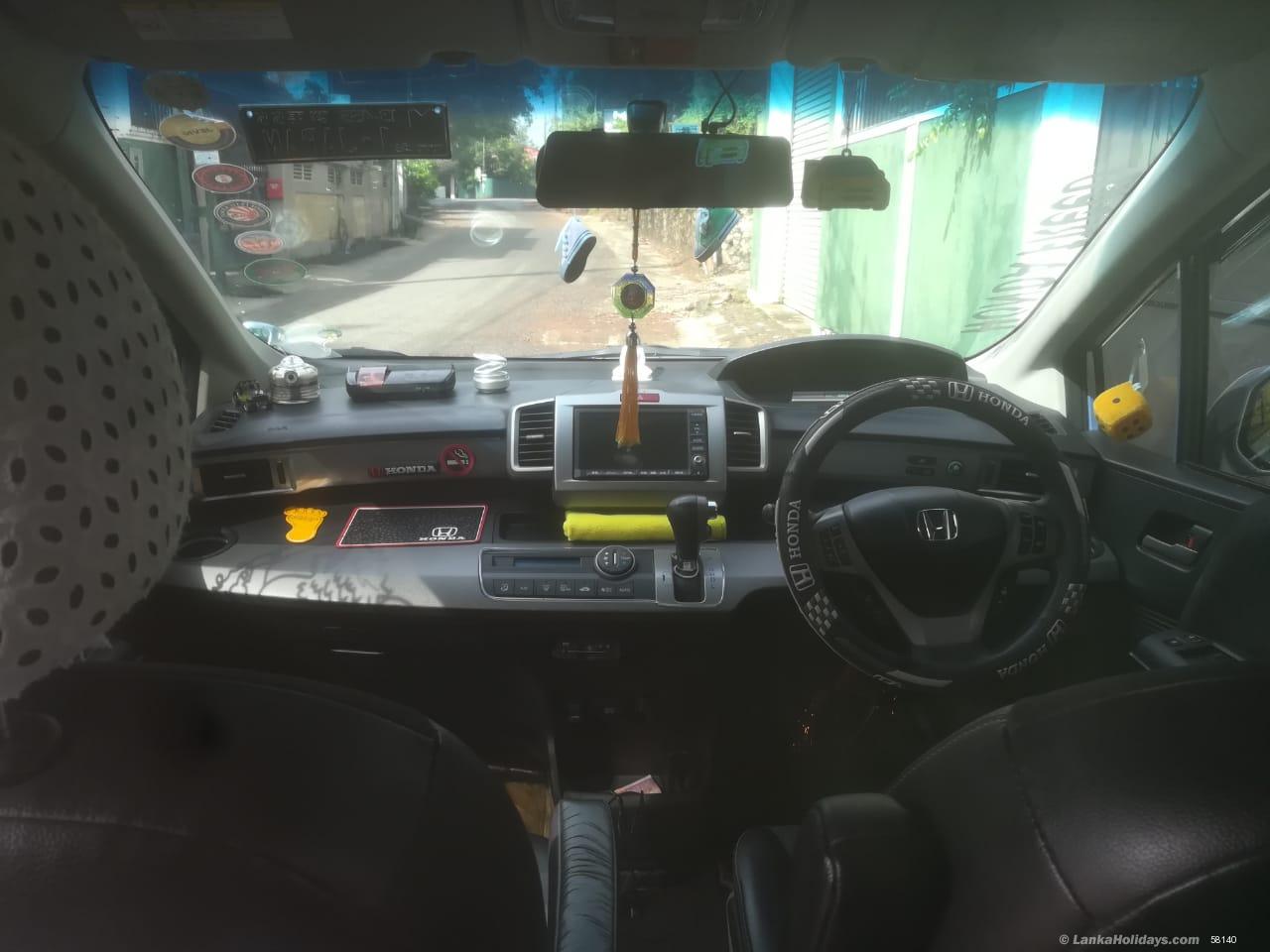Sri Lanka holiday Car hire