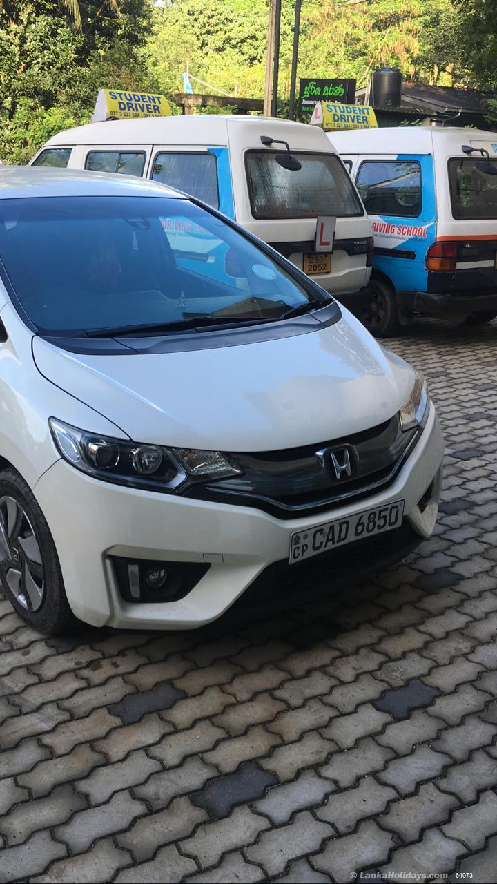 Sri Lanka holiday Car hire