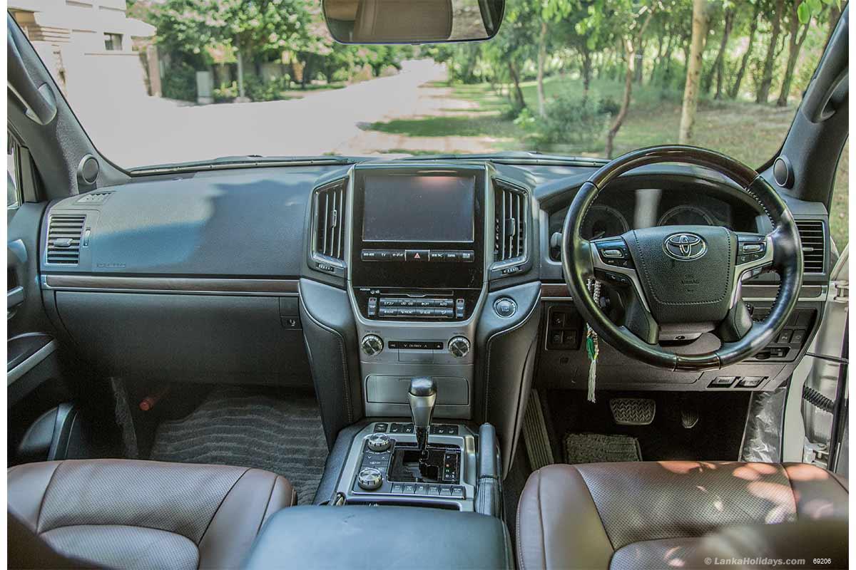 Sri Lanka holiday Jeep hire