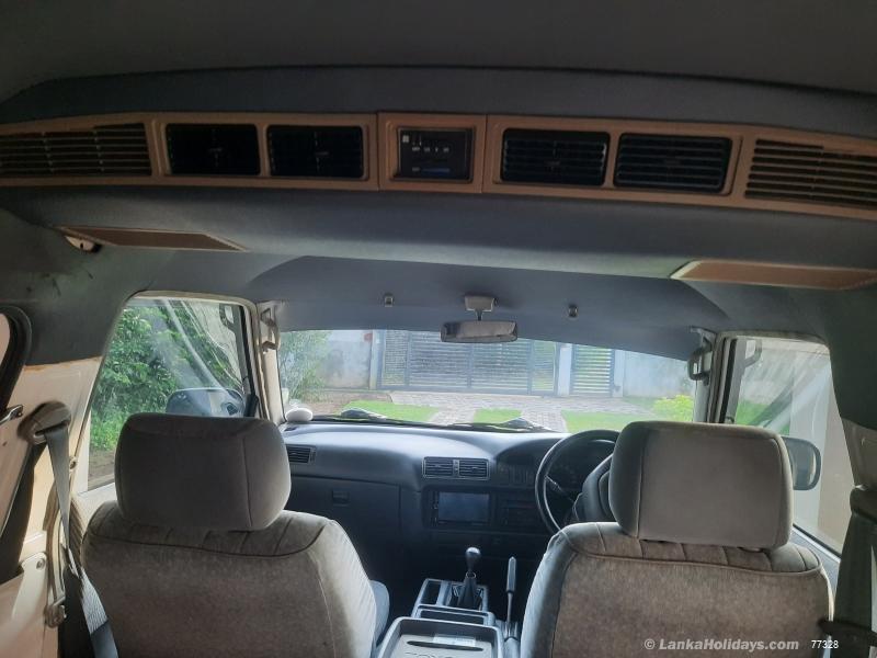 Sri Lanka holiday Van hire