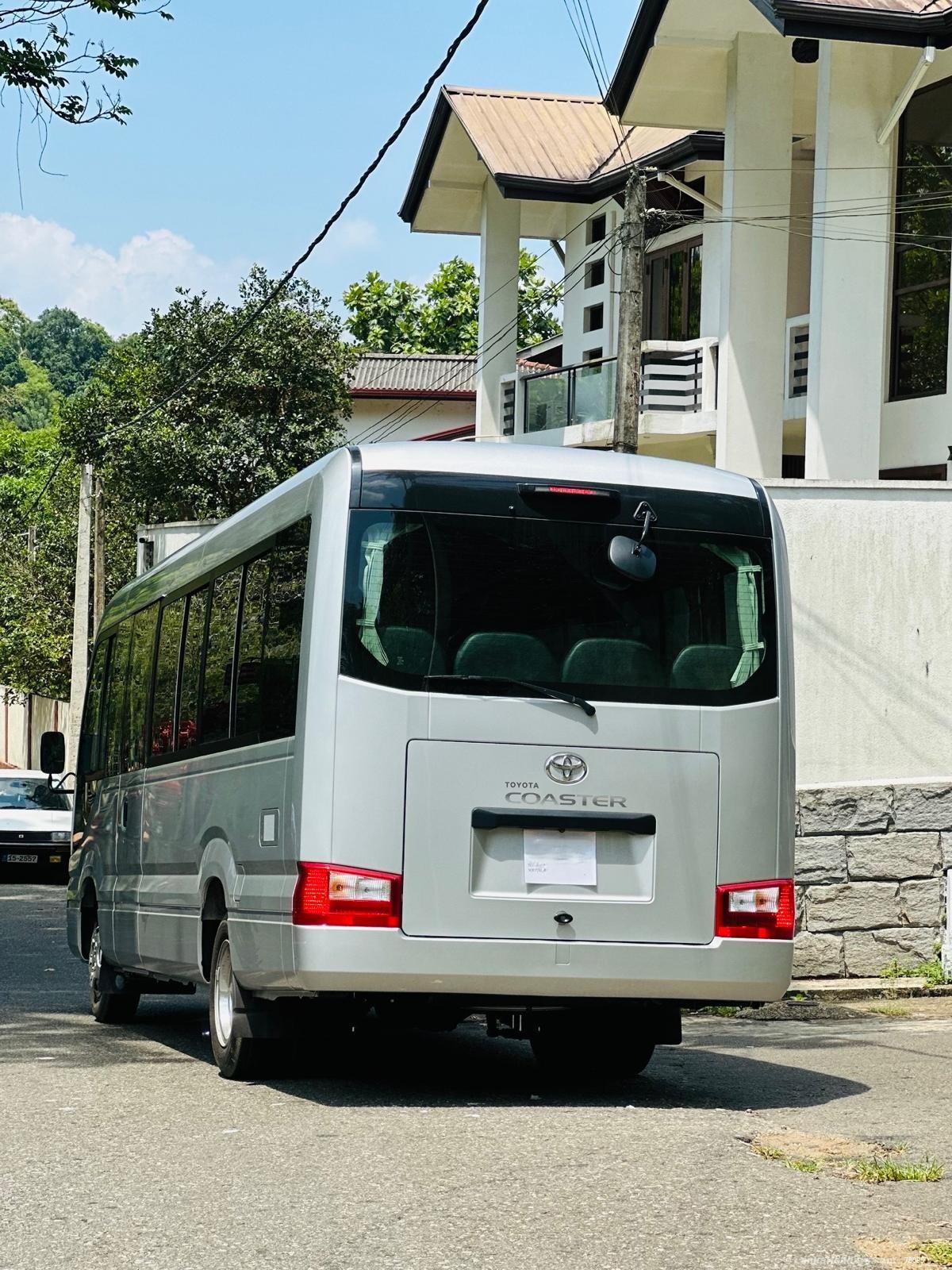 Sri Lanka holiday Bus/Coach hire