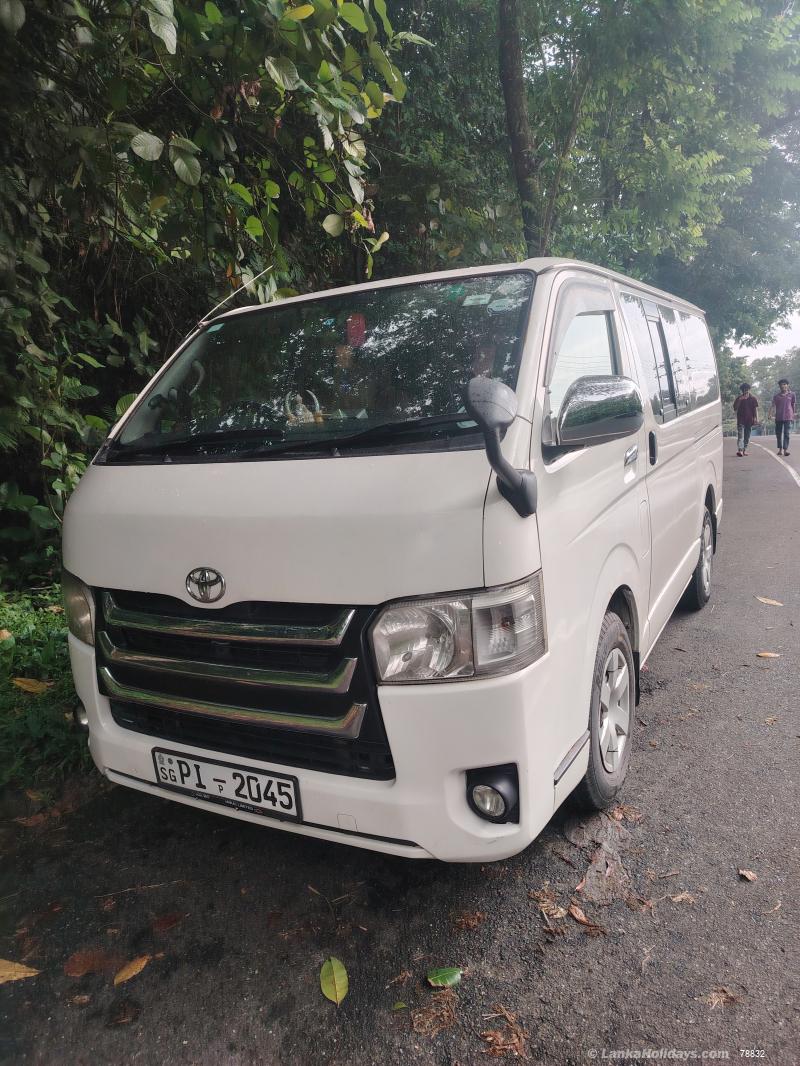 Pelmadulla Van